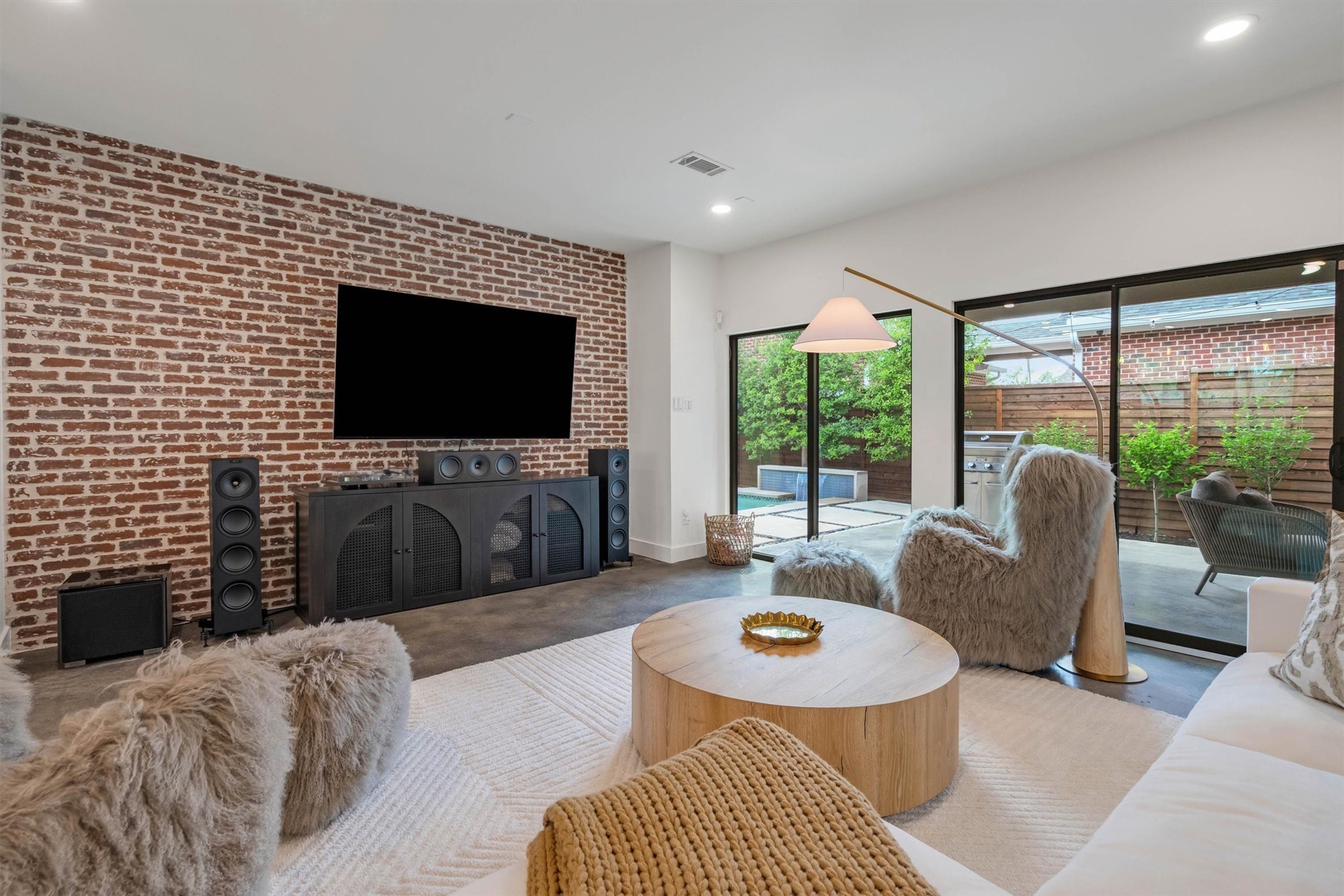 3938 Lively Lane Dallas TX 75220