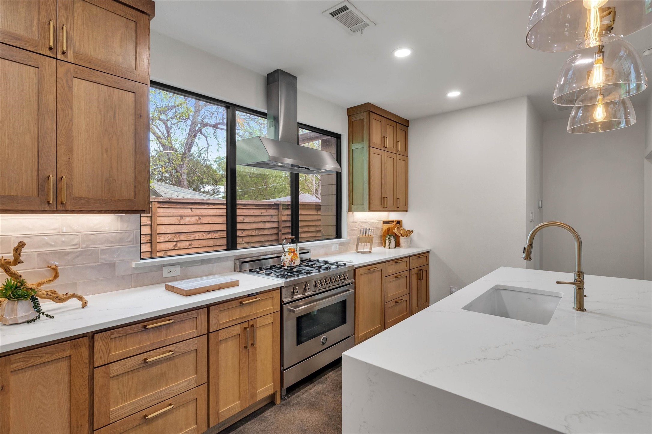 3938 Lively Lane Dallas TX 75220