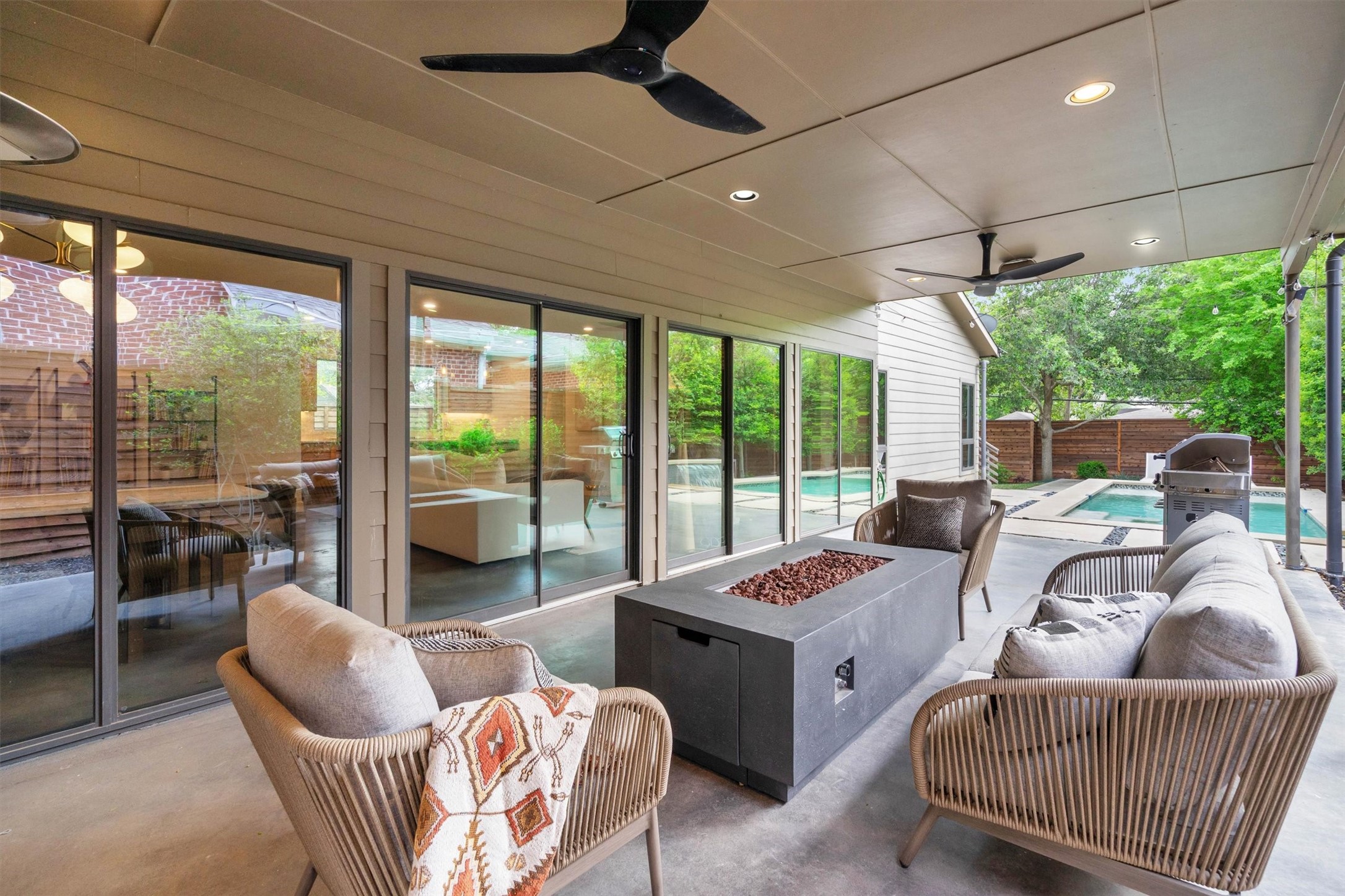 3938 Lively Lane Dallas TX 75220
