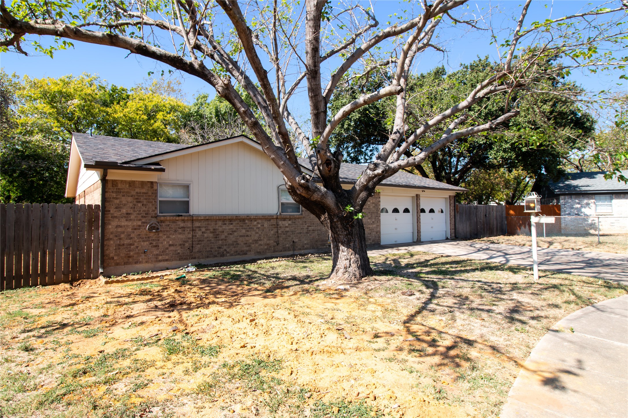 2828 Bowood Court Fort Worth TX 76112