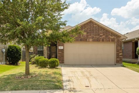 1013 Sunderland Lane Fort Worth TX 76134