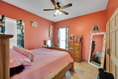 1015 Curry Road Waxahachie TX 75167