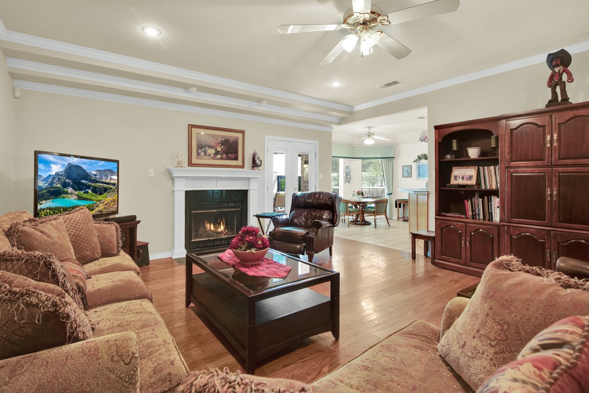 65 Shawnee Circle Denison TX 75020
