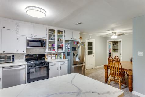 501 Lindsey Street Bowie TX 76230