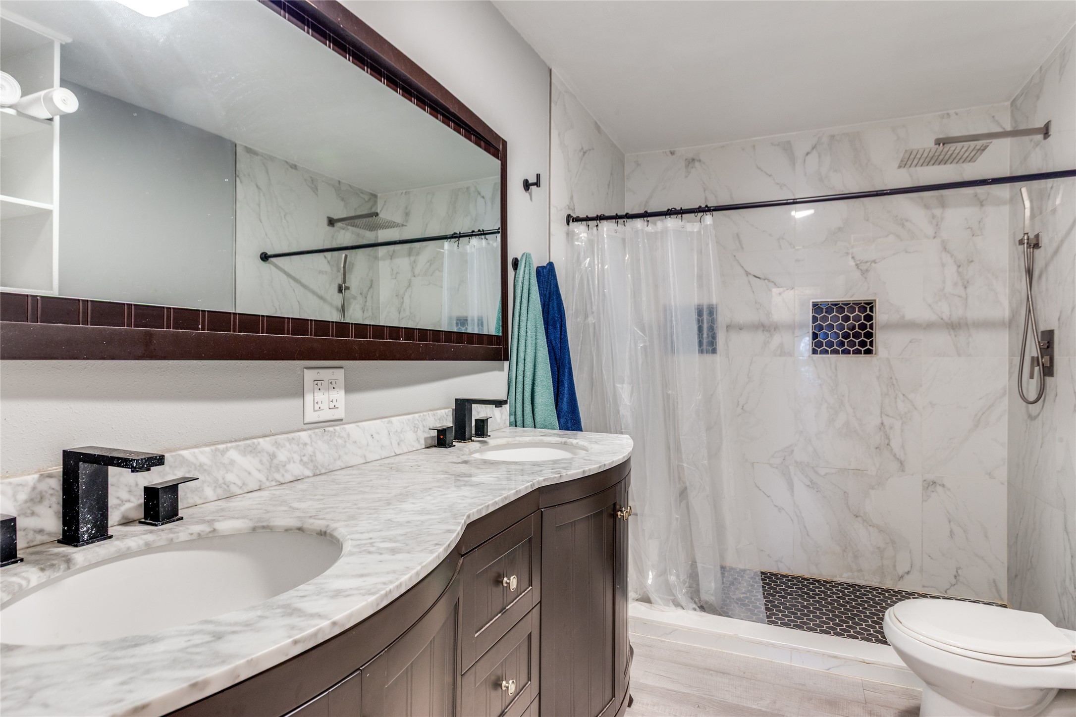 501 Lindsey Street Bowie TX 76230