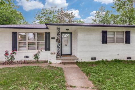 501 Lindsey Street Bowie TX 76230