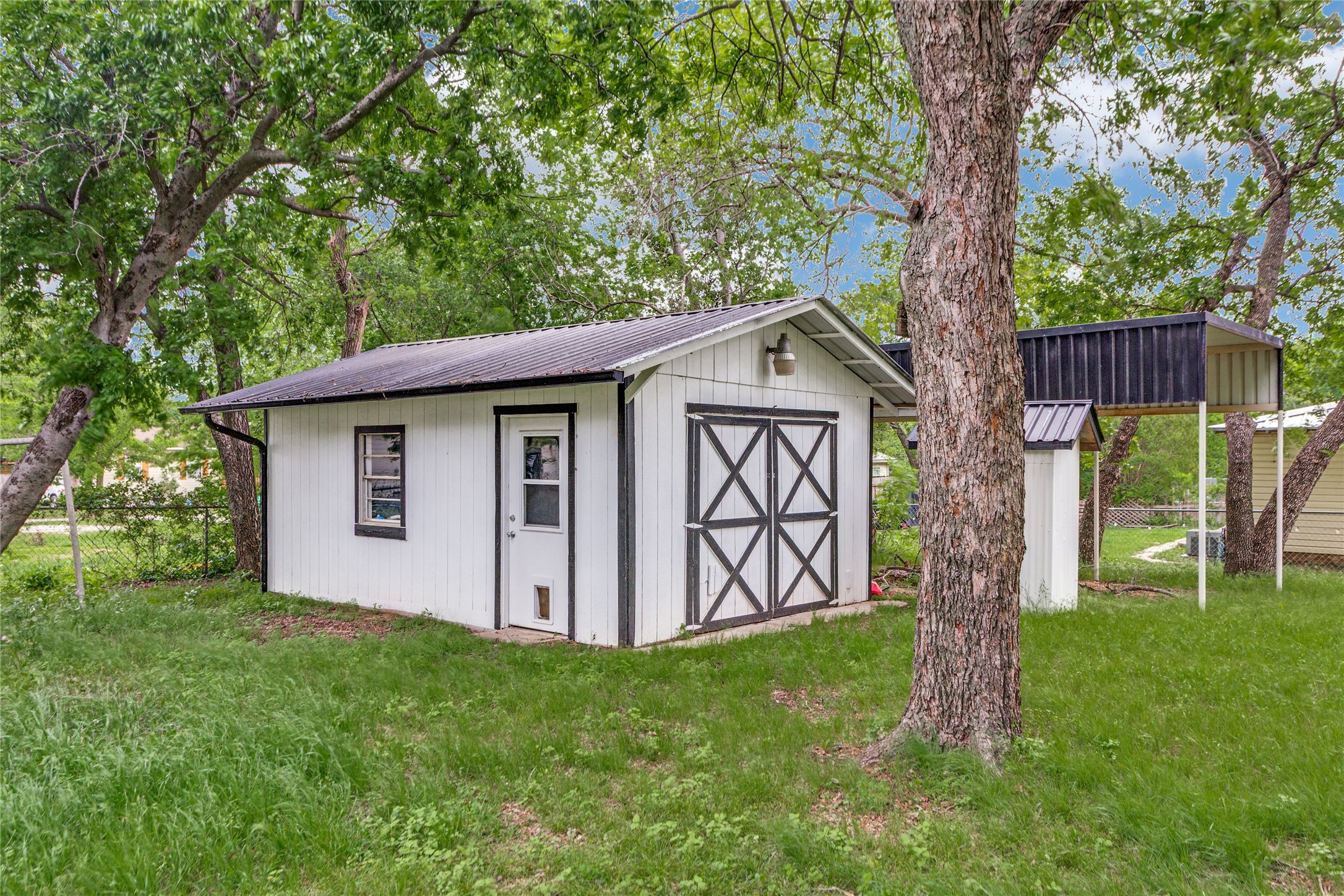 501 Lindsey Street Bowie TX 76230