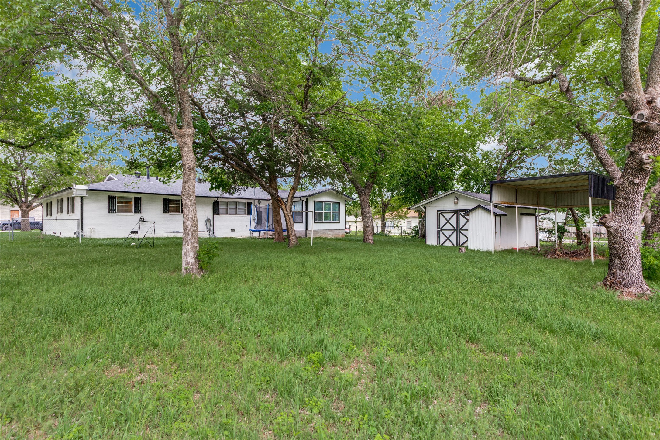 501 Lindsey Street Bowie TX 76230