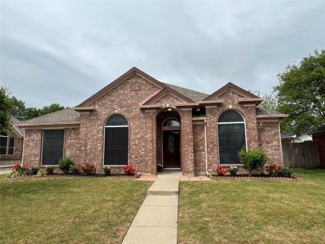 1349 Utica Lane Lewisville TX 75077