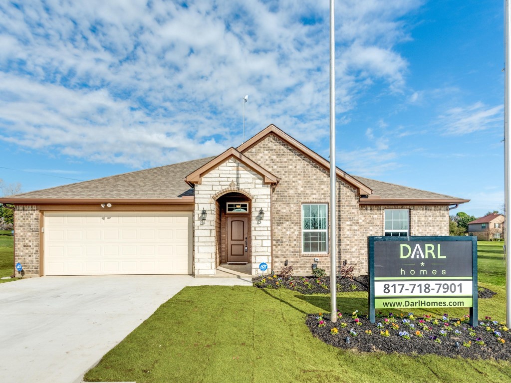 205 Shady Oaks Drive Runaway Bay TX 76426