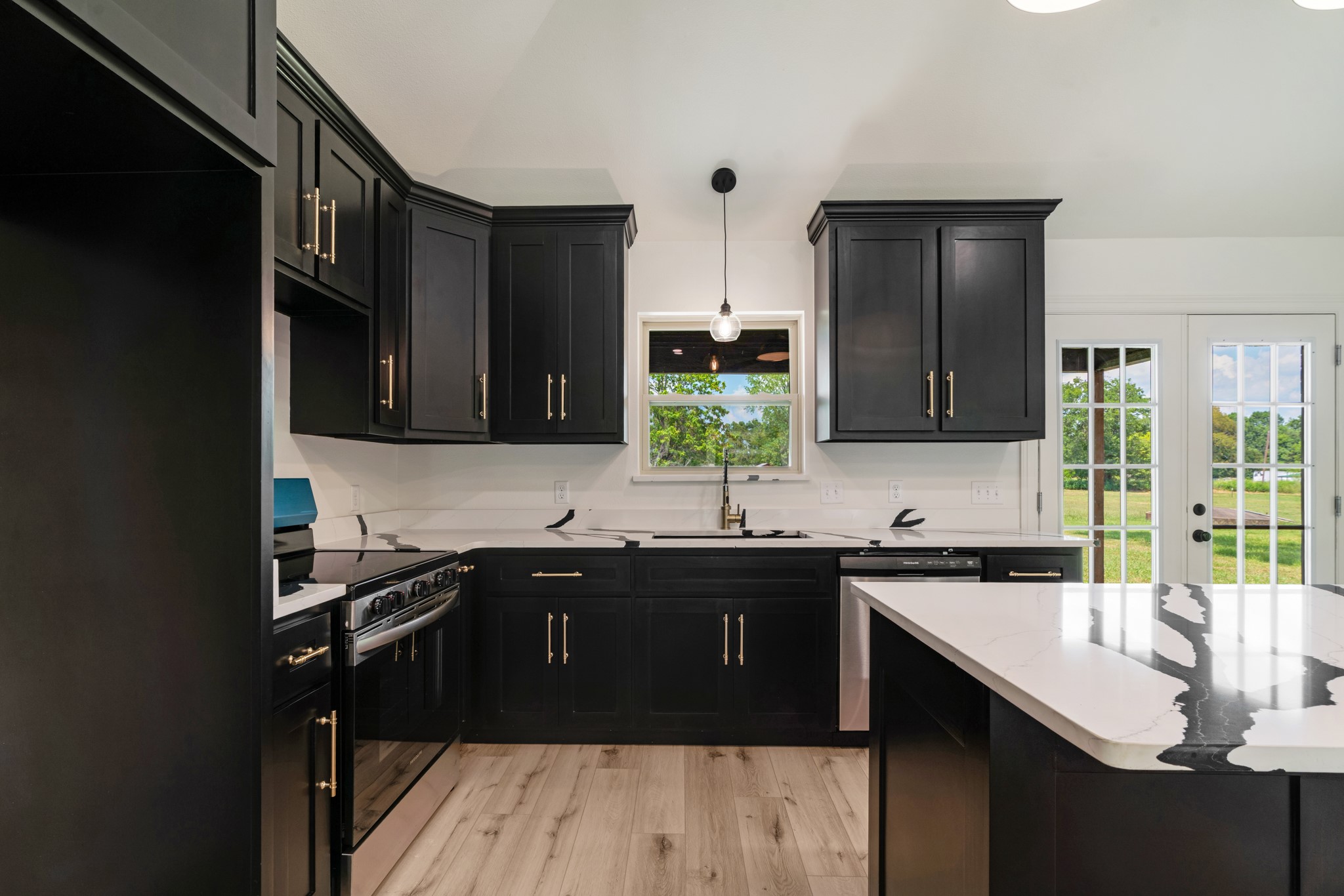 306 Sunset Roxton TX 75477