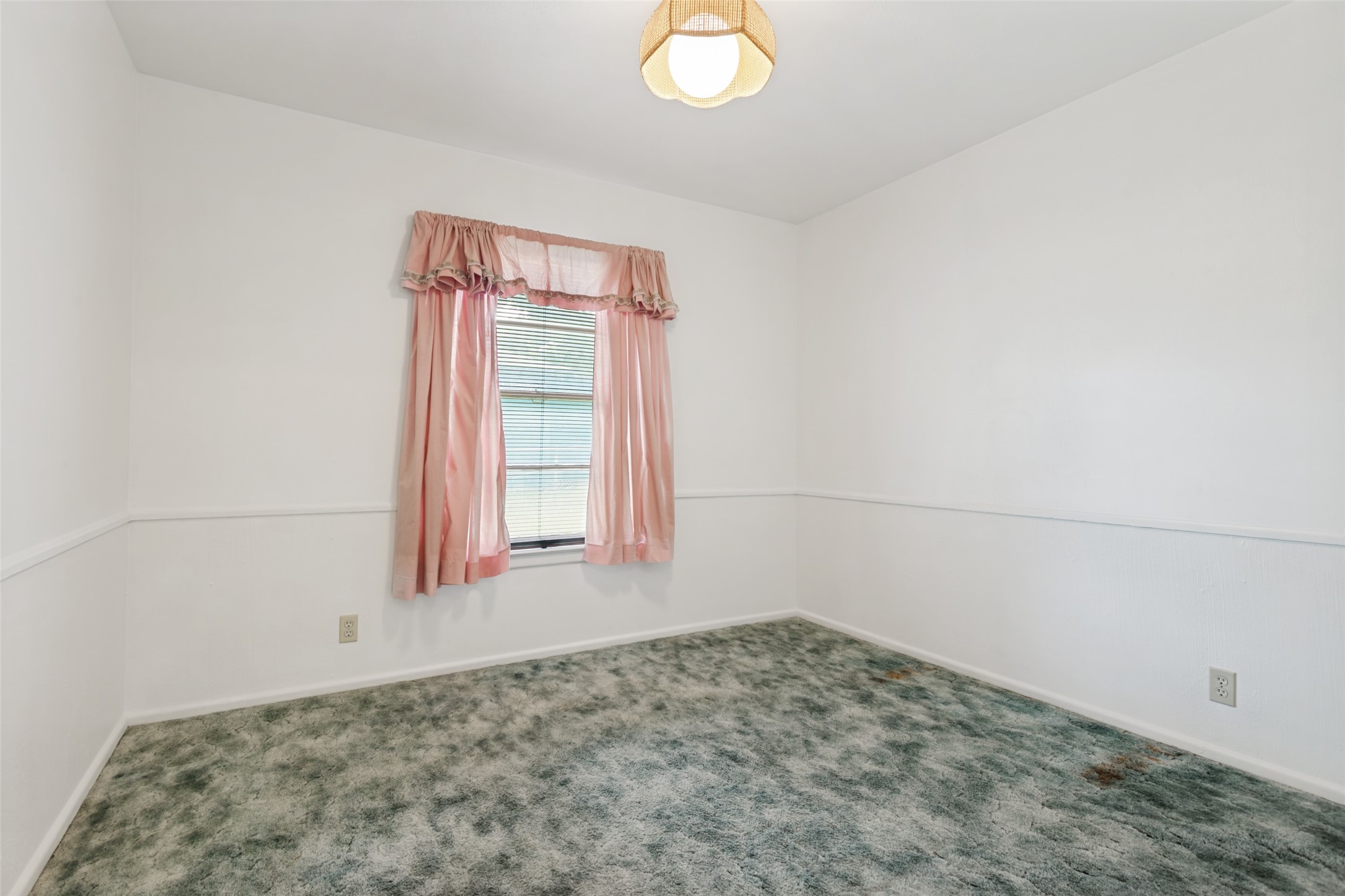 422 W Daugherty Drive Garland TX 75041