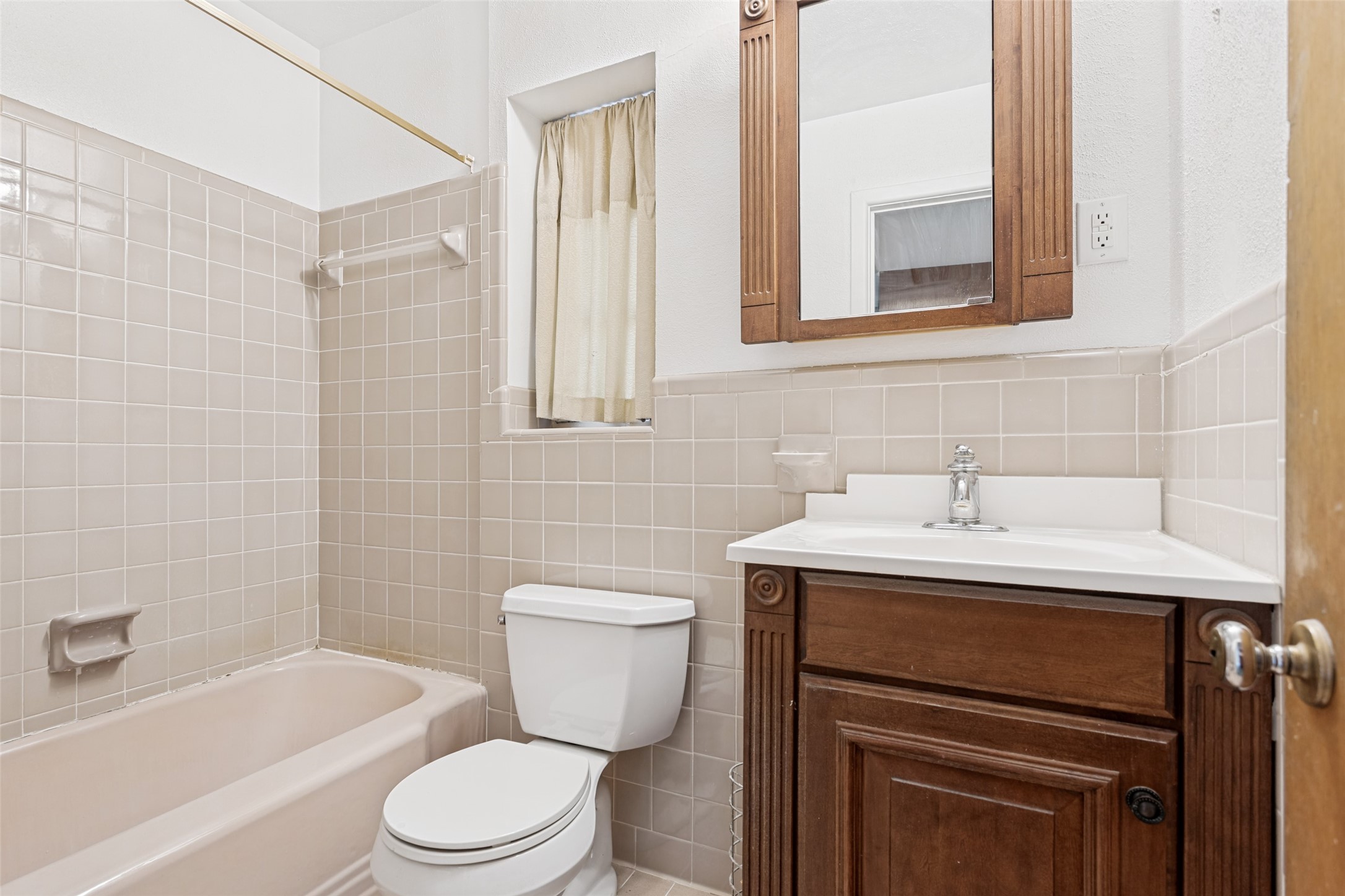 422 W Daugherty Drive Garland TX 75041