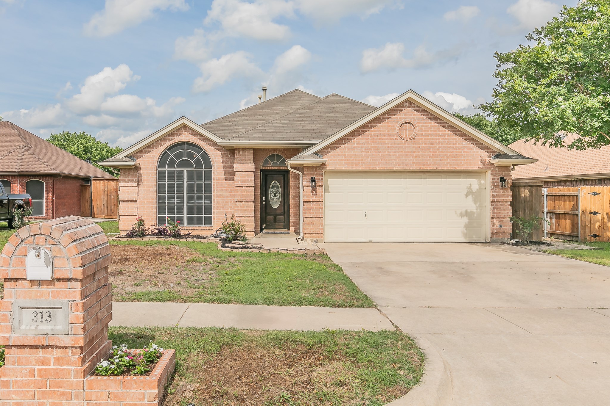 313 Cindy Lane Saginaw TX 76179