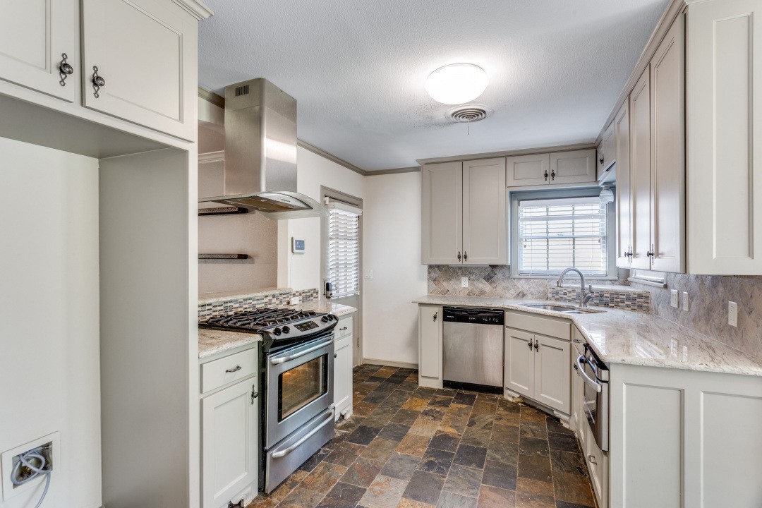 5709 El Campo Avenue Fort Worth TX 76107
