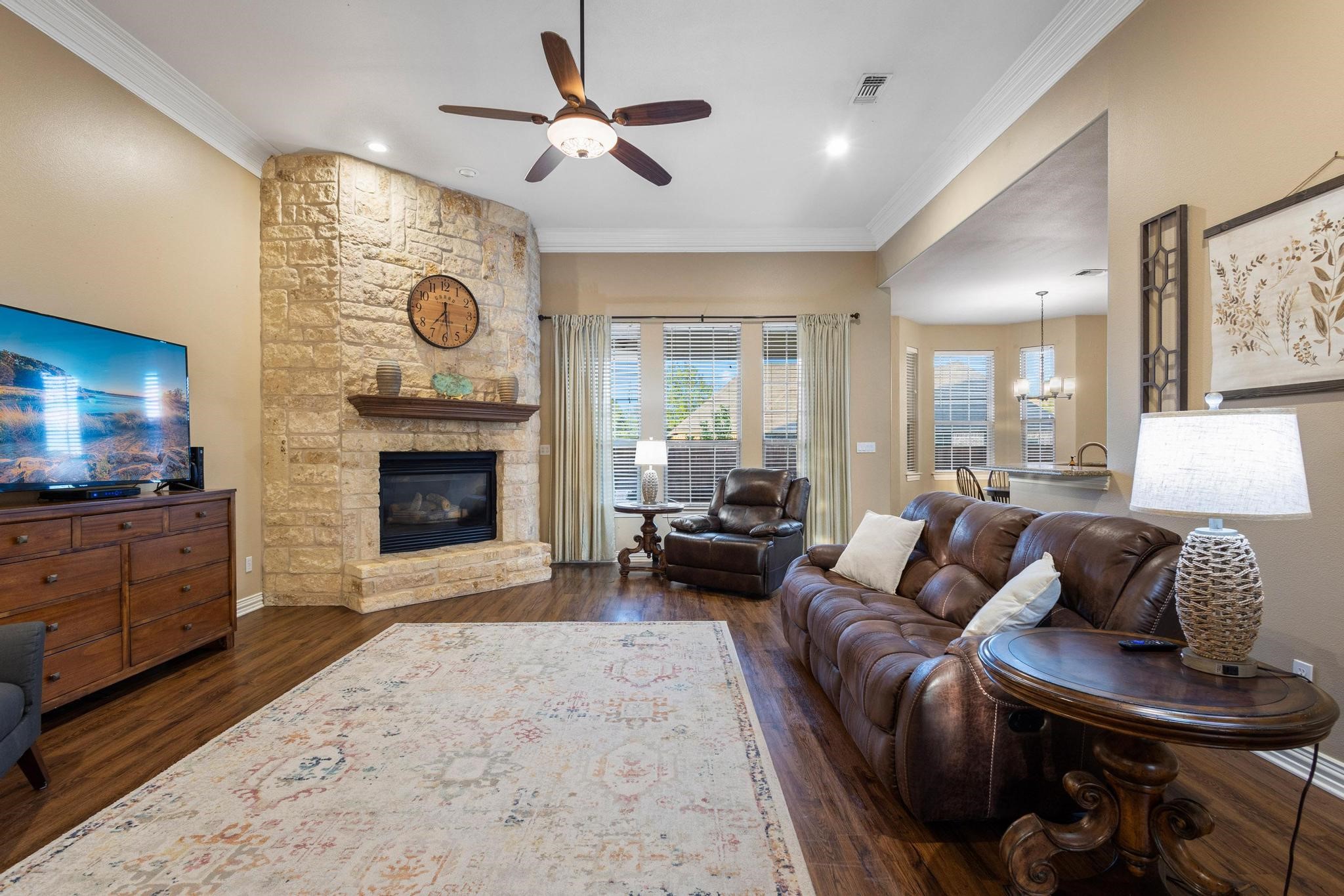 1027 Addison Avenue Pottsboro TX 75076