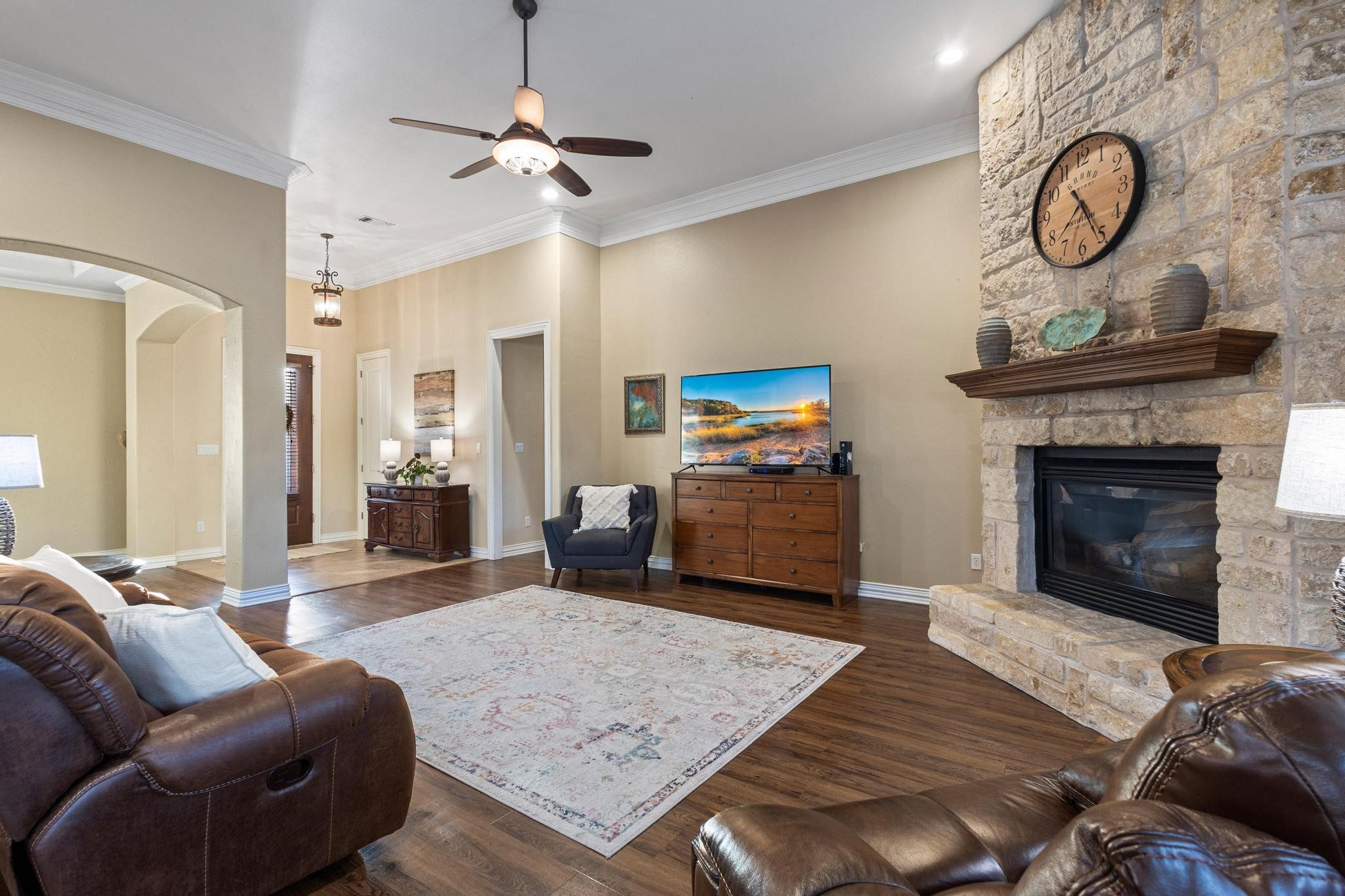 1027 Addison Avenue Pottsboro TX 75076