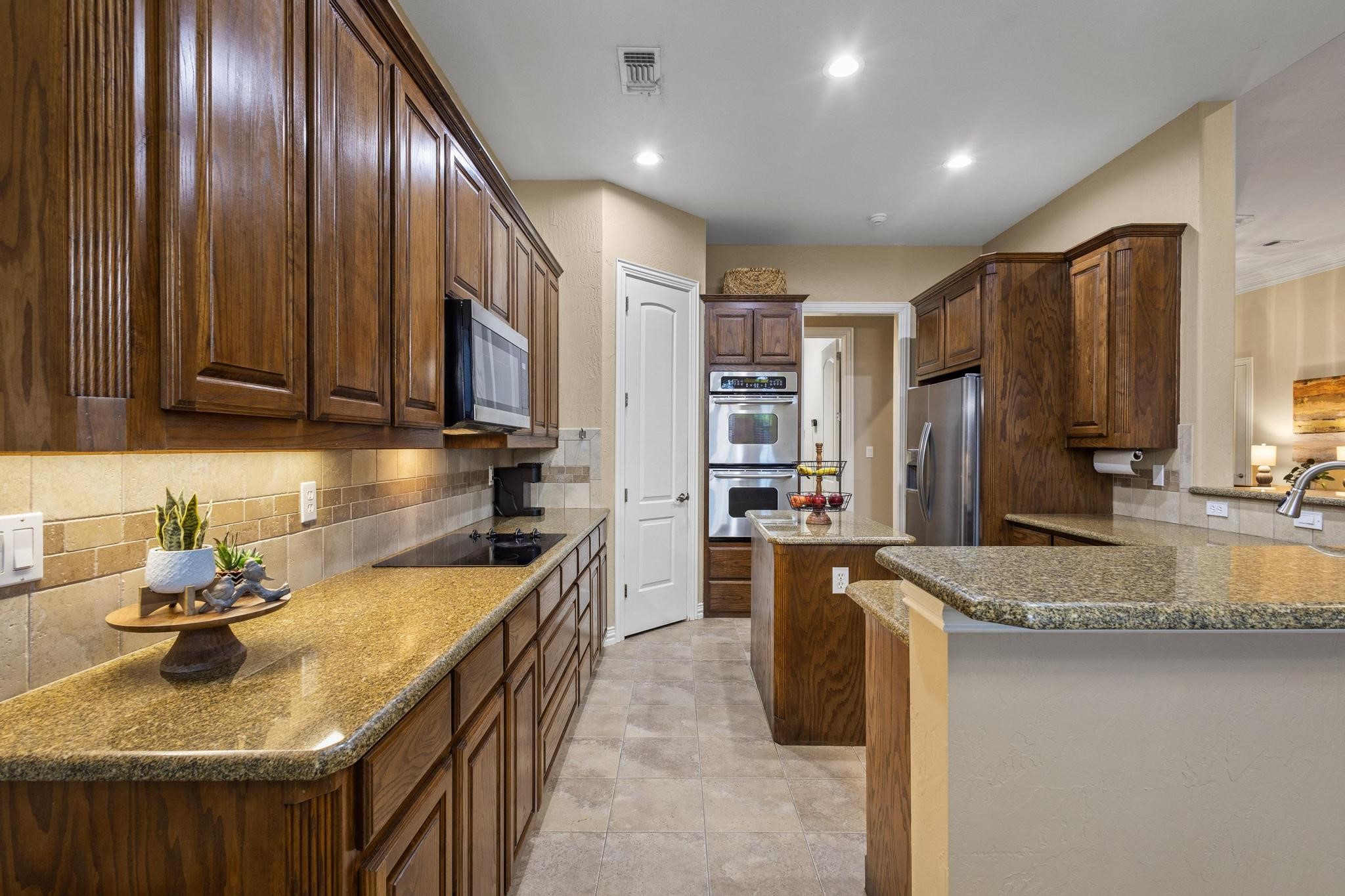 1027 Addison Avenue Pottsboro TX 75076