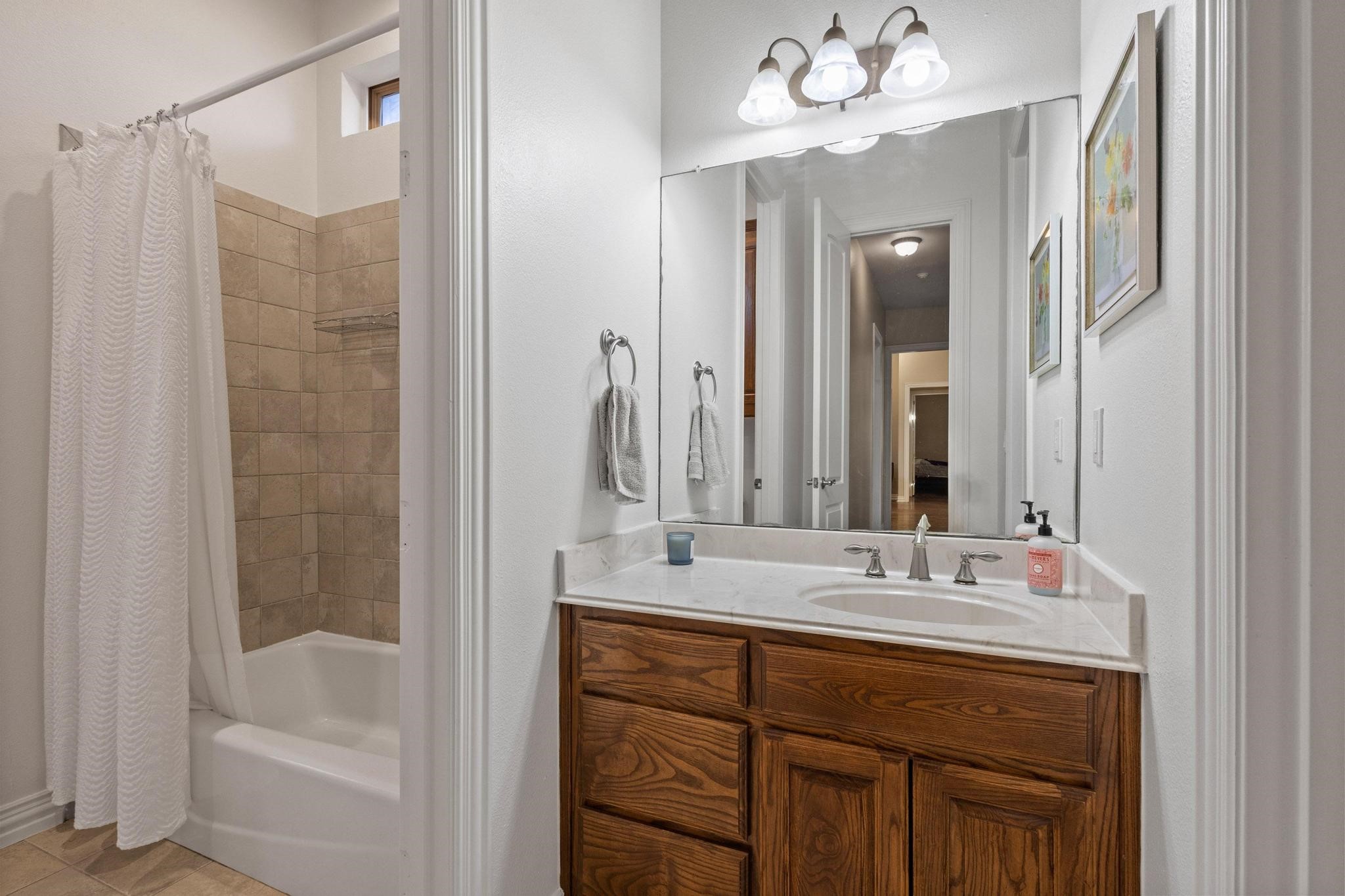 1027 Addison Avenue Pottsboro TX 75076