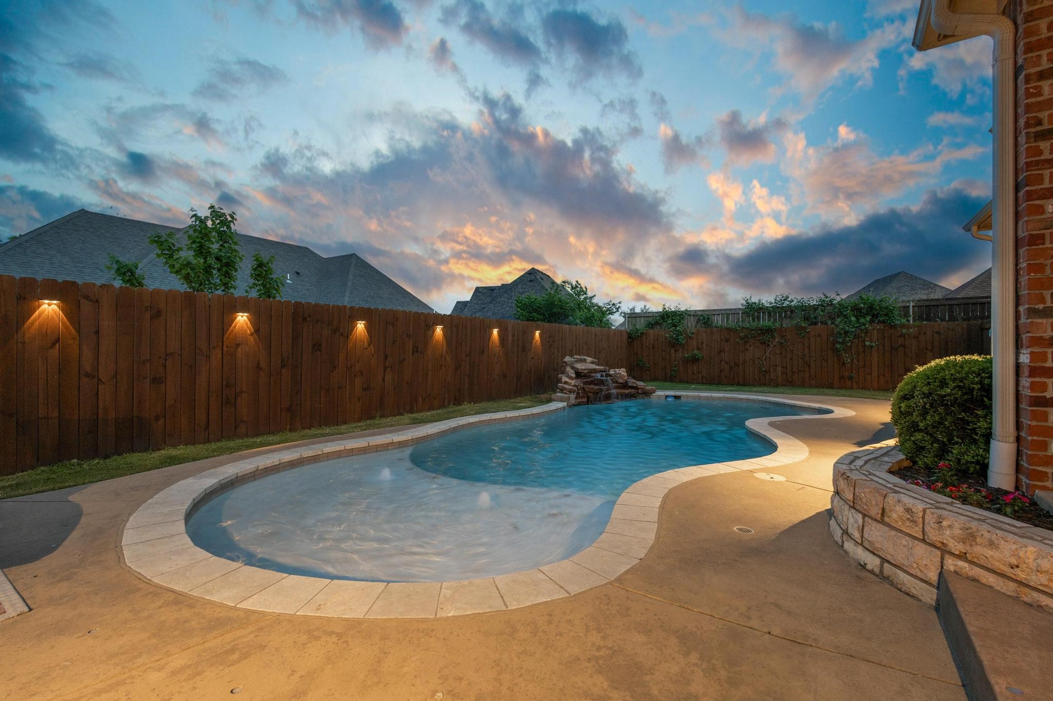 1027 Addison Avenue Pottsboro TX 75076