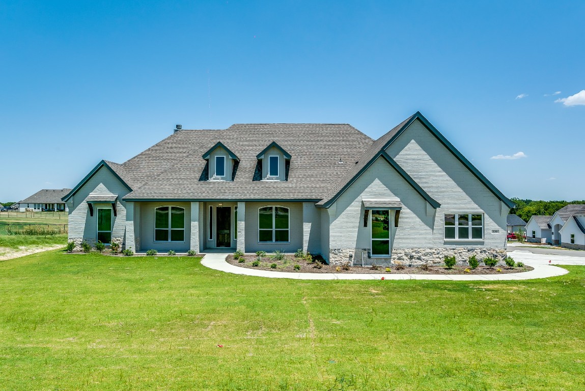 330 Red Bird Drive Springtown TX 76082