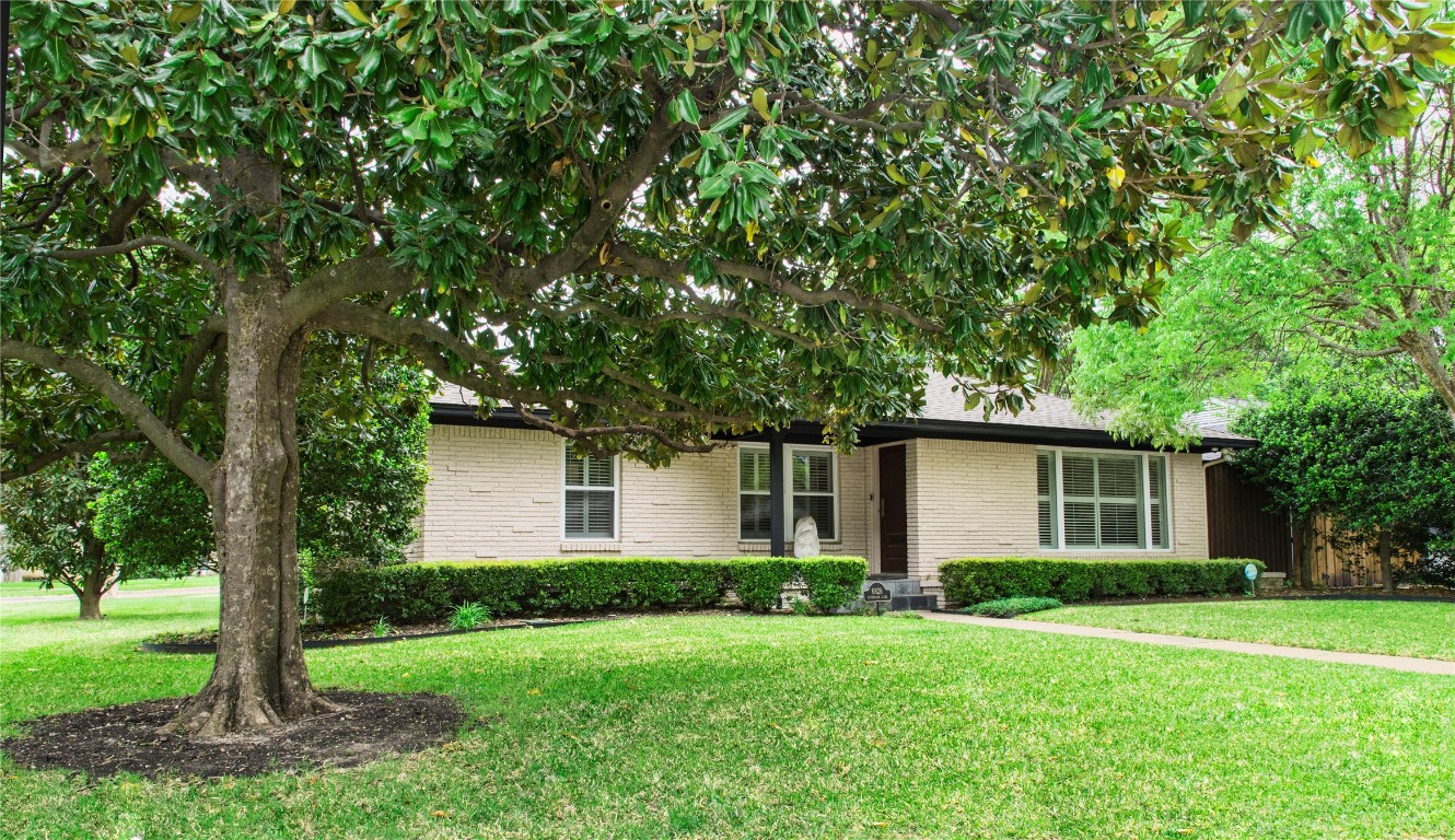 6828 Ravendale Lane Dallas TX 75214