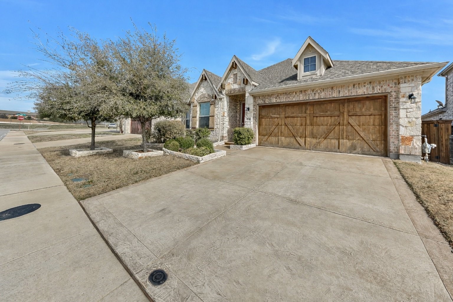 17642 Plumeria Lane Dallas TX 75252