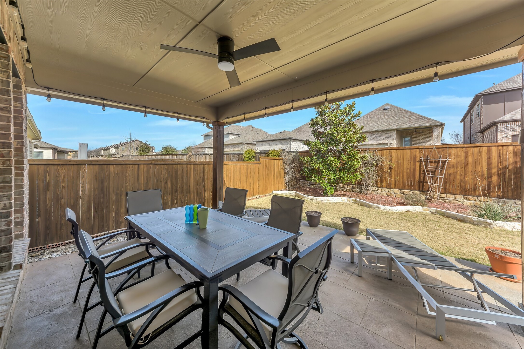 17642 Plumeria Lane Dallas TX 75252