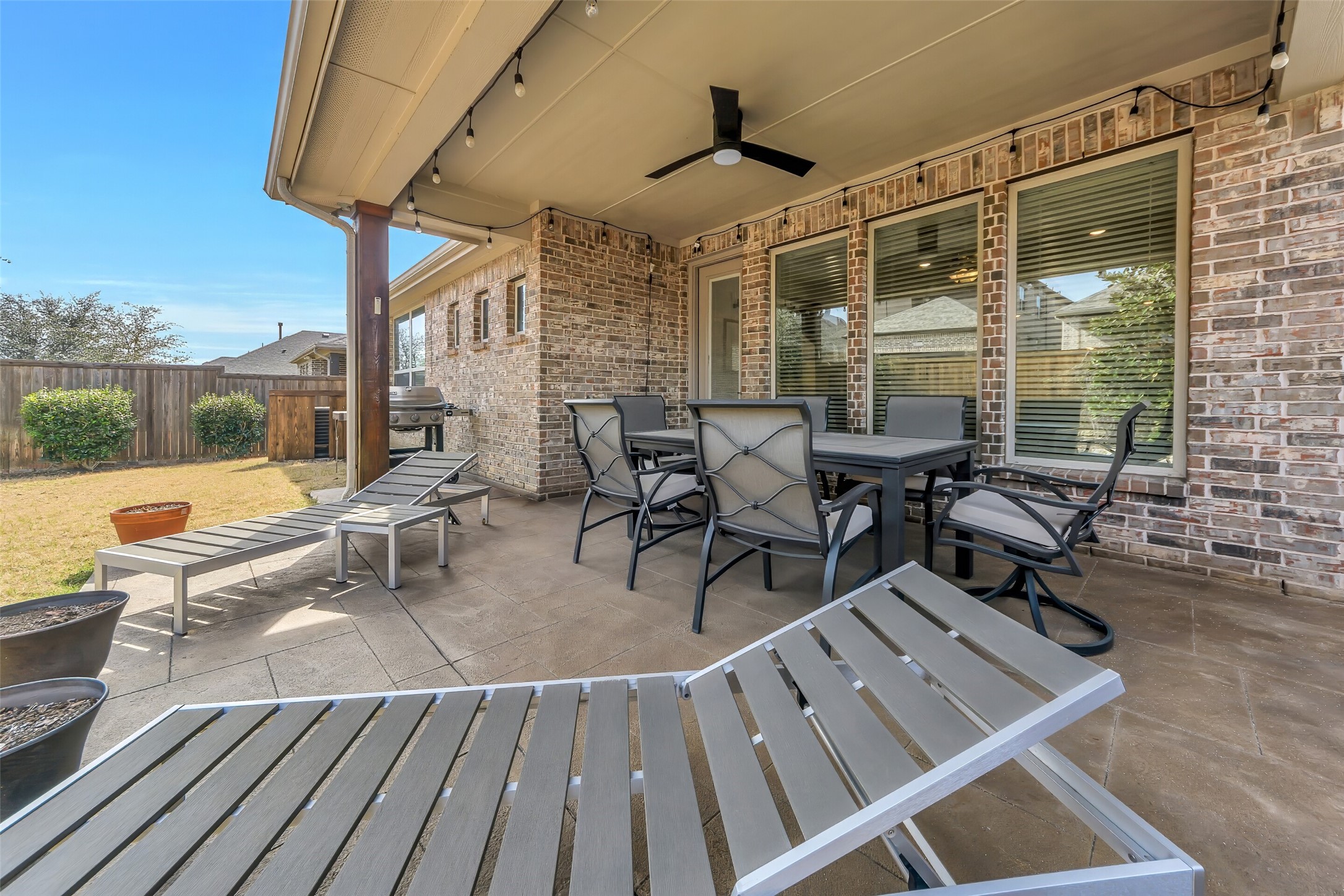 17642 Plumeria Lane Dallas TX 75252