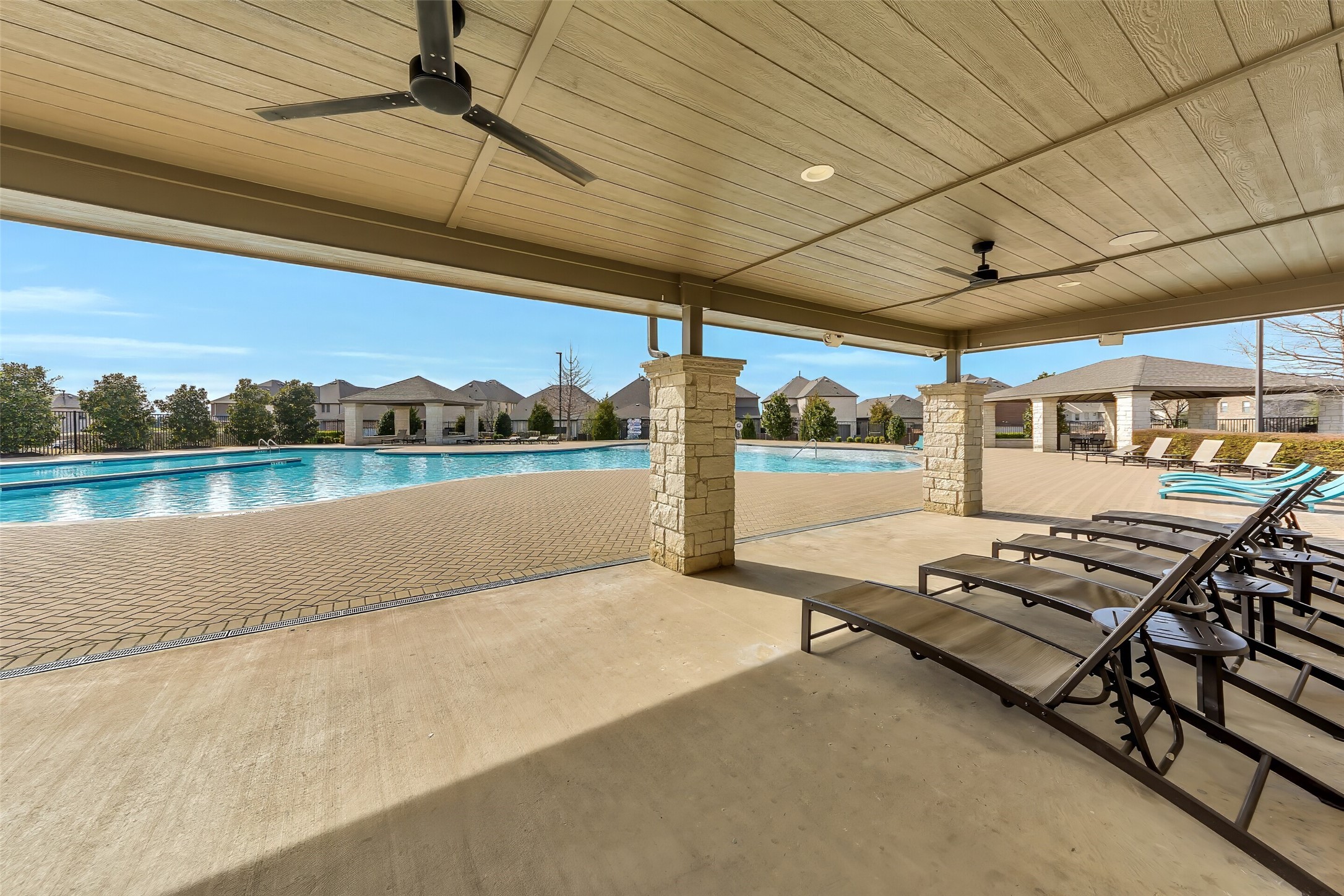 17642 Plumeria Lane Dallas TX 75252