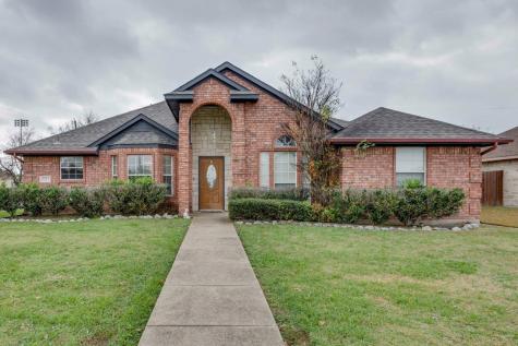 1011 Shadybrook Lane Seagoville TX 75159