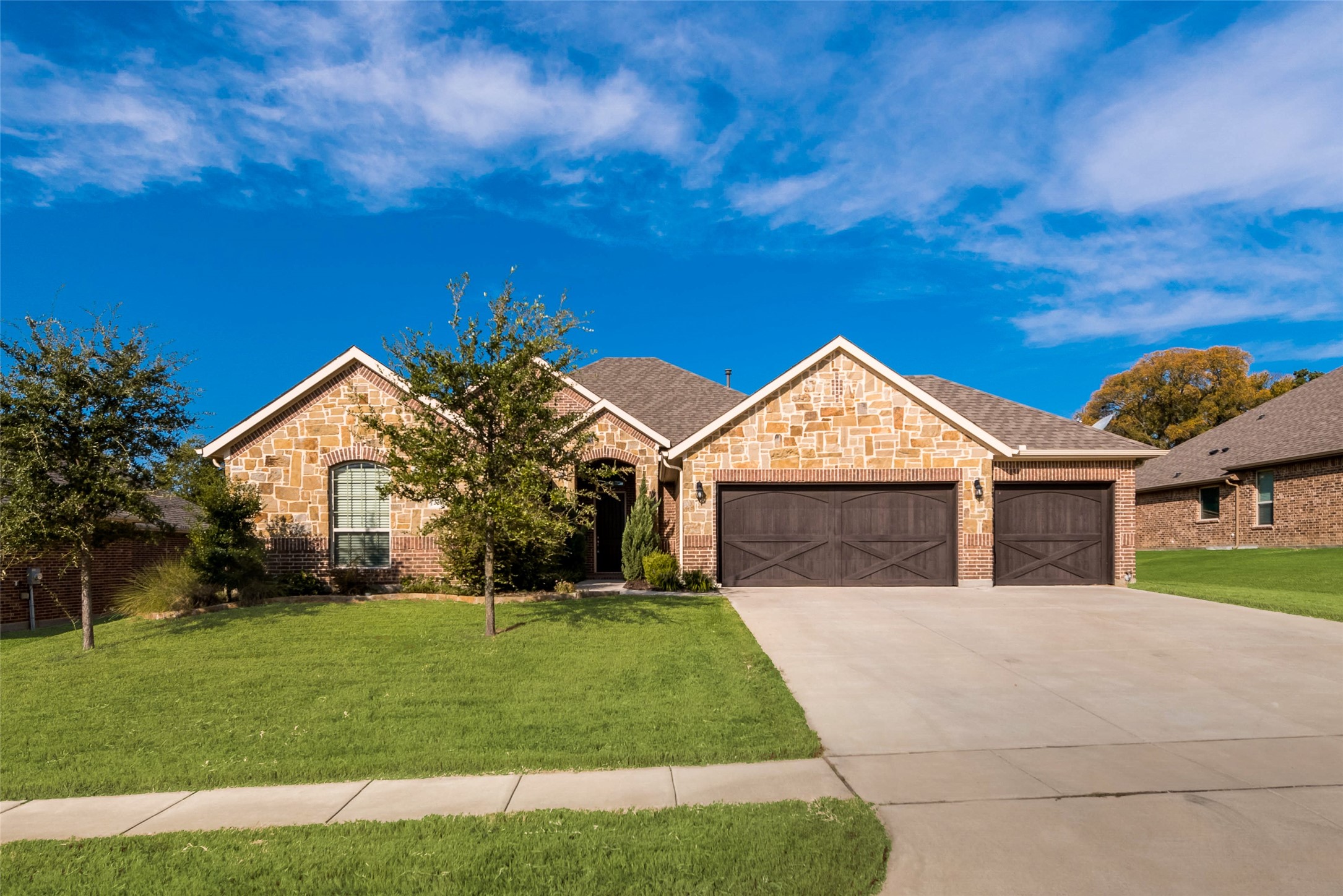 2217 Fallbrooke Drive Grand Prairie TX 75050
