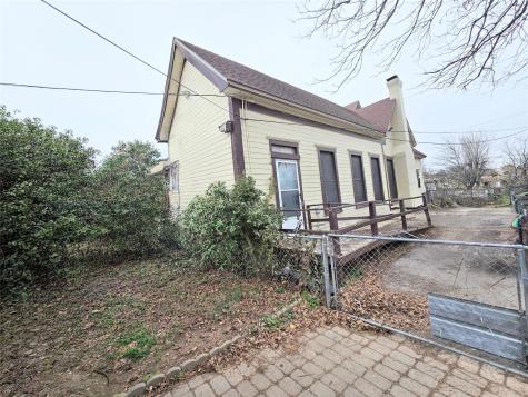 322 Capps Street Marlin TX 76661