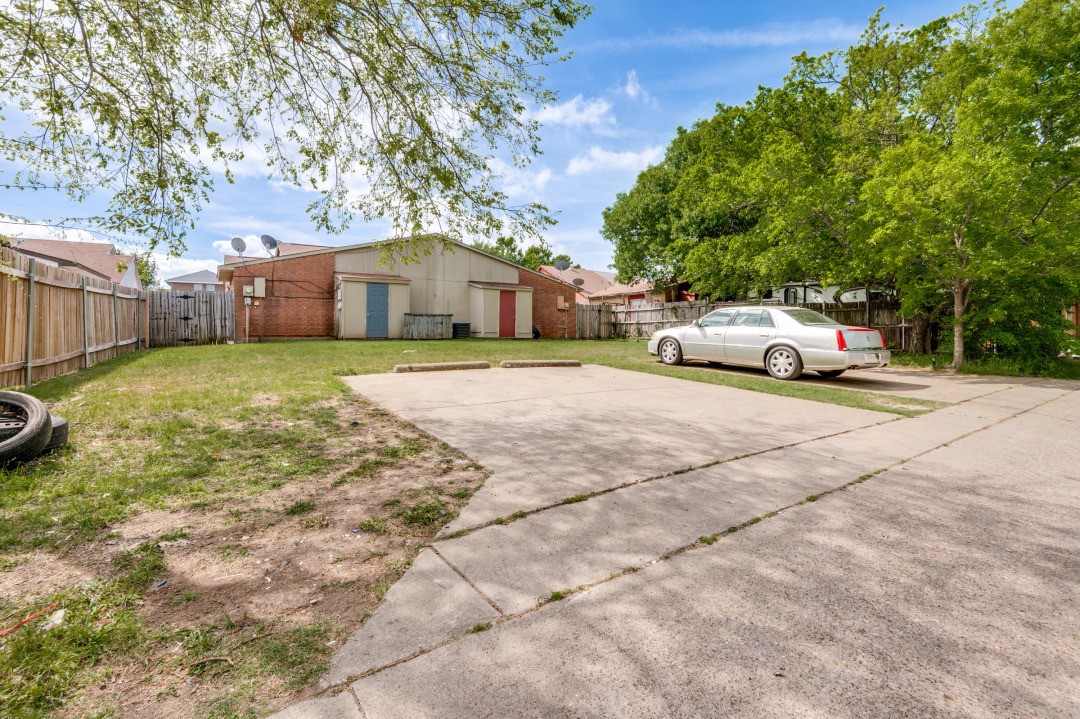 7049 Sorcey Road Dallas TX 75249