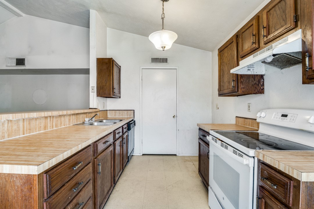7049 Sorcey Road Dallas TX 75249
