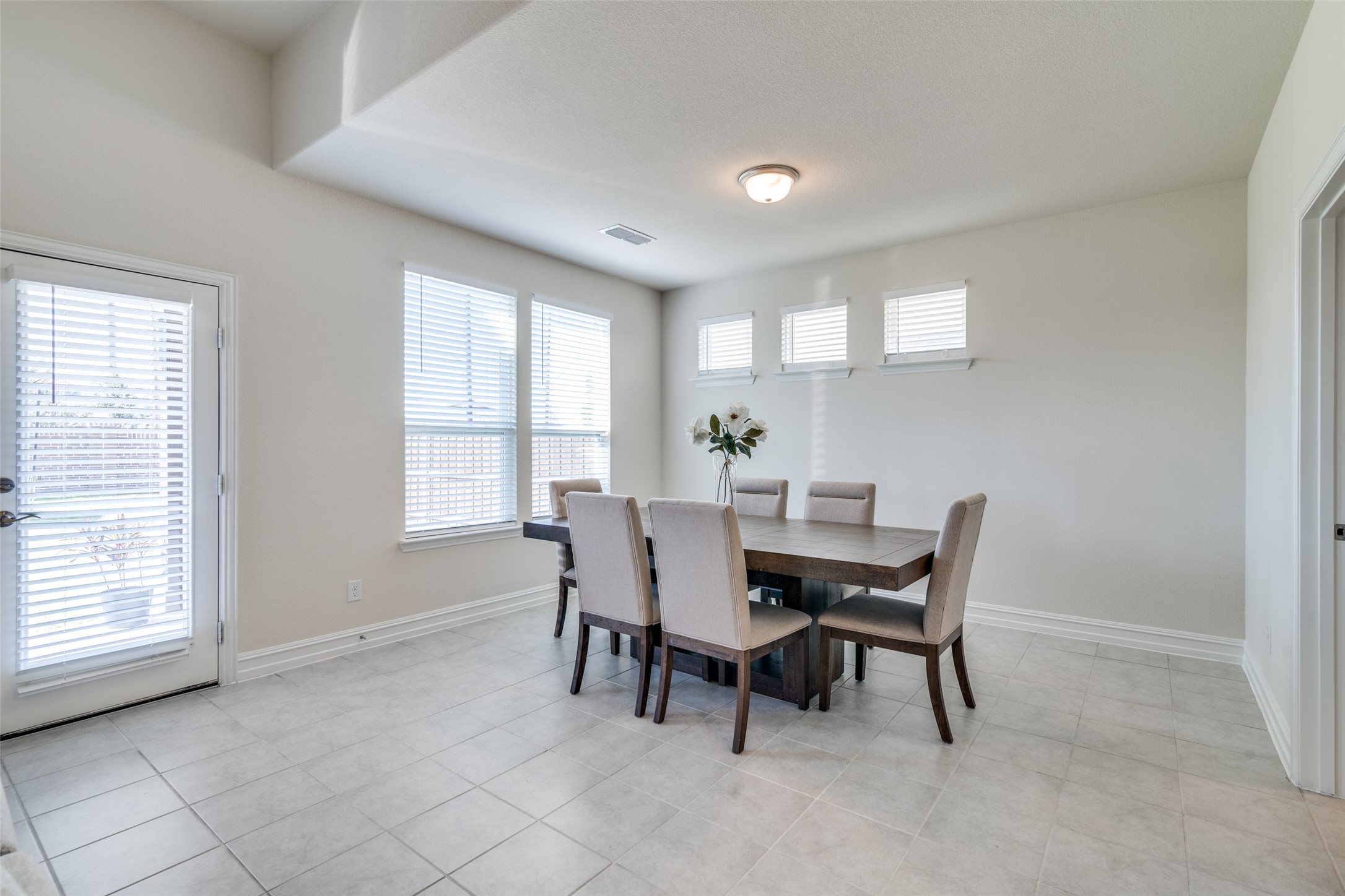 2769 Henson Lane Garland TX 75040
