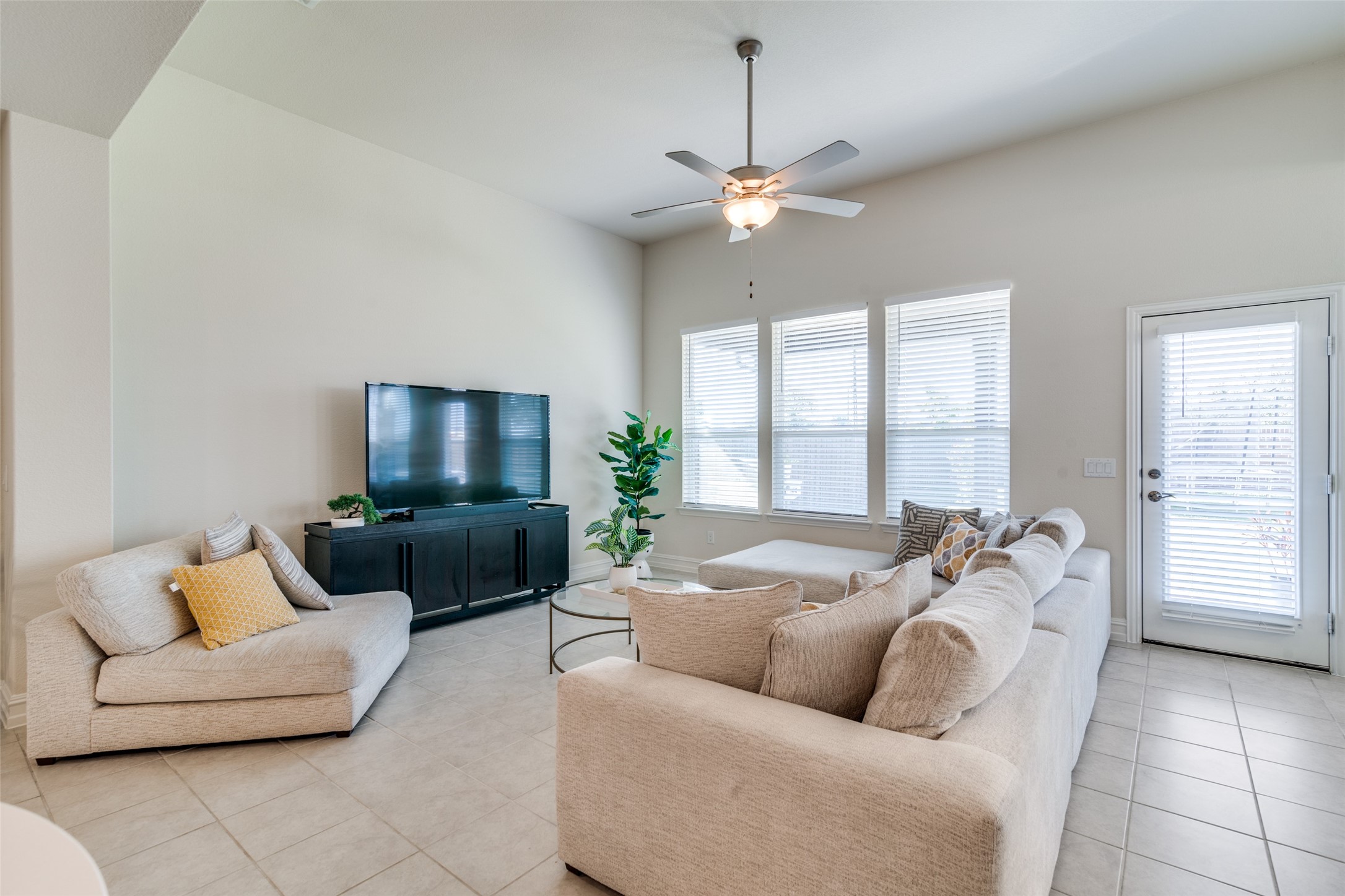 2769 Henson Lane Garland TX 75040