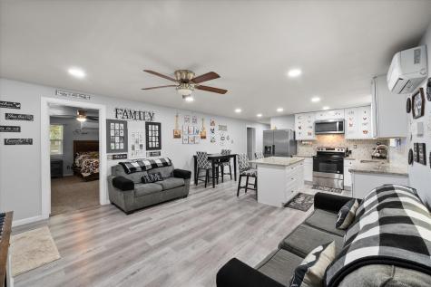 703 N Goodman Avenue Kerens TX 75144
