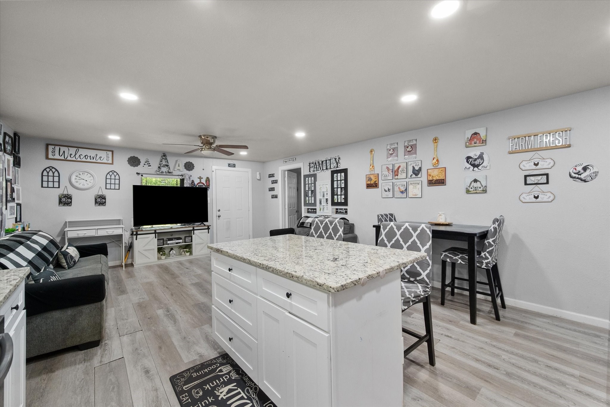 703 N Goodman Avenue Kerens TX 75144