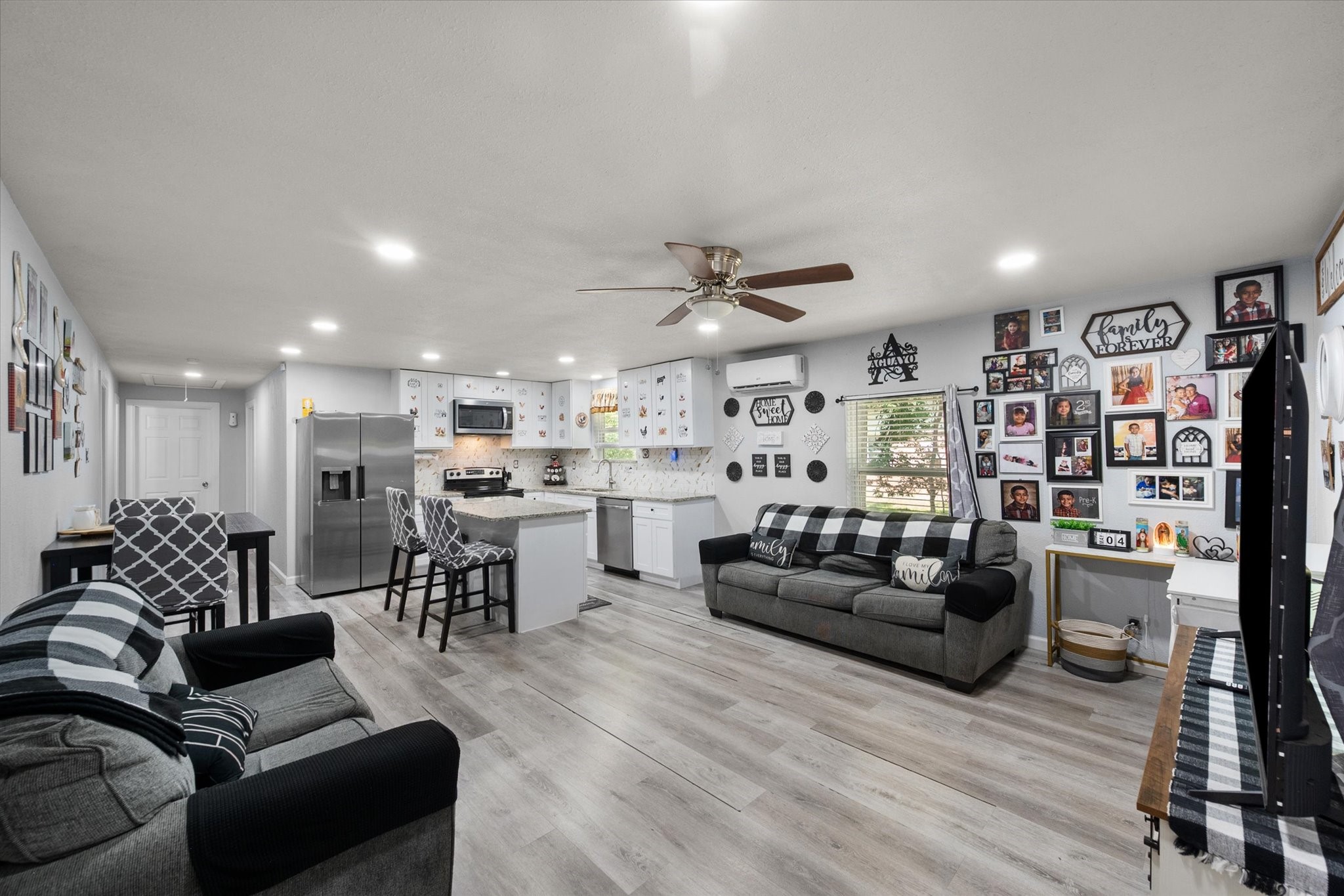 703 N Goodman Avenue Kerens TX 75144