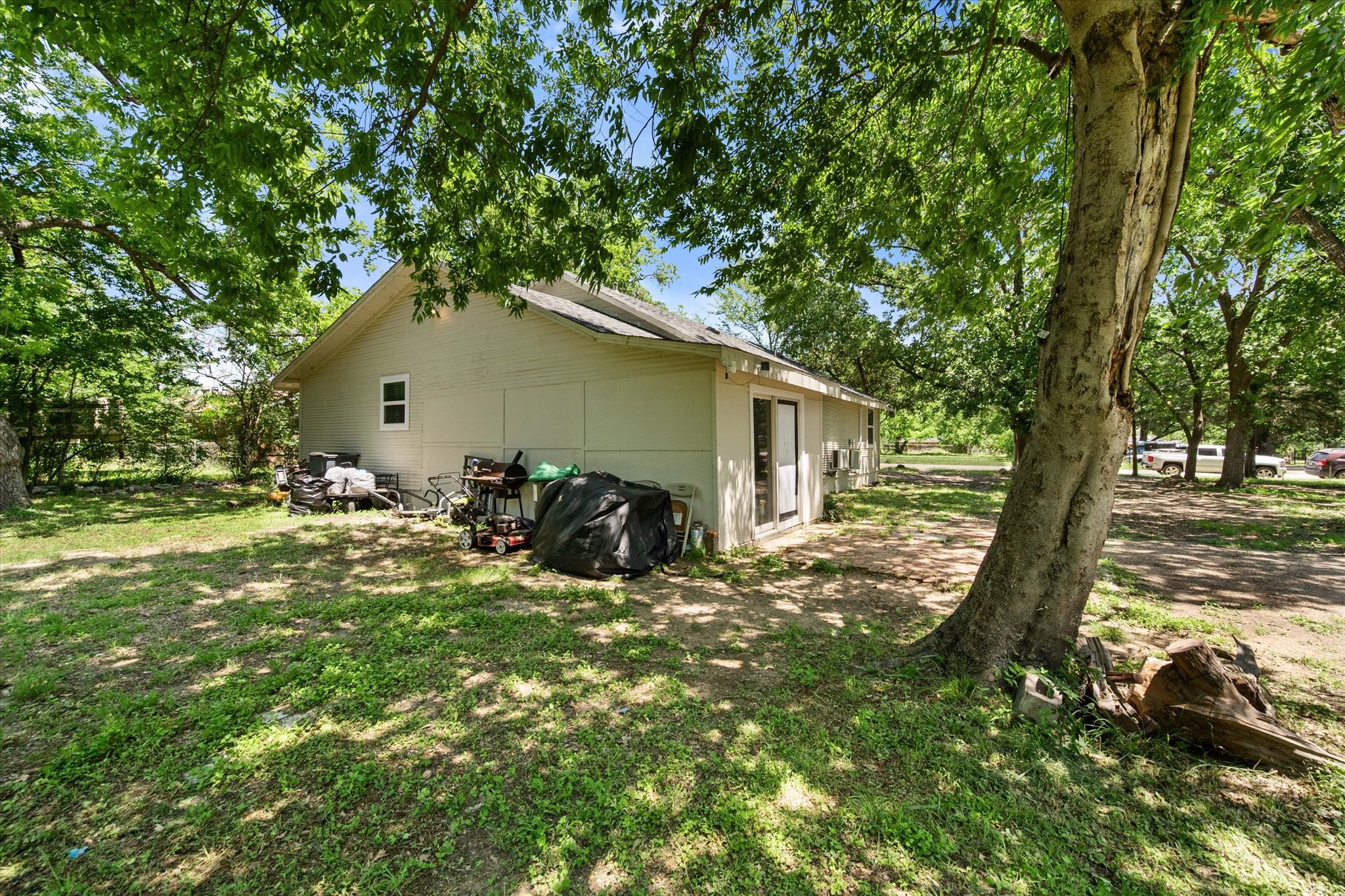 703 N Goodman Avenue Kerens TX 75144