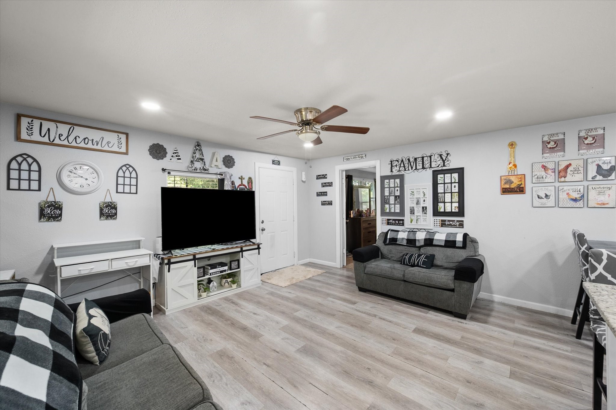 703 N Goodman Avenue Kerens TX 75144