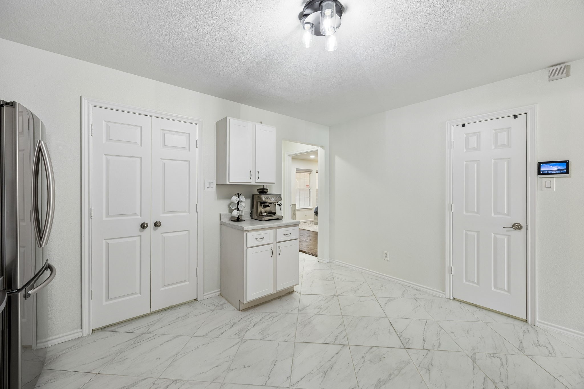 630 W Neely Street Dallas TX 75208