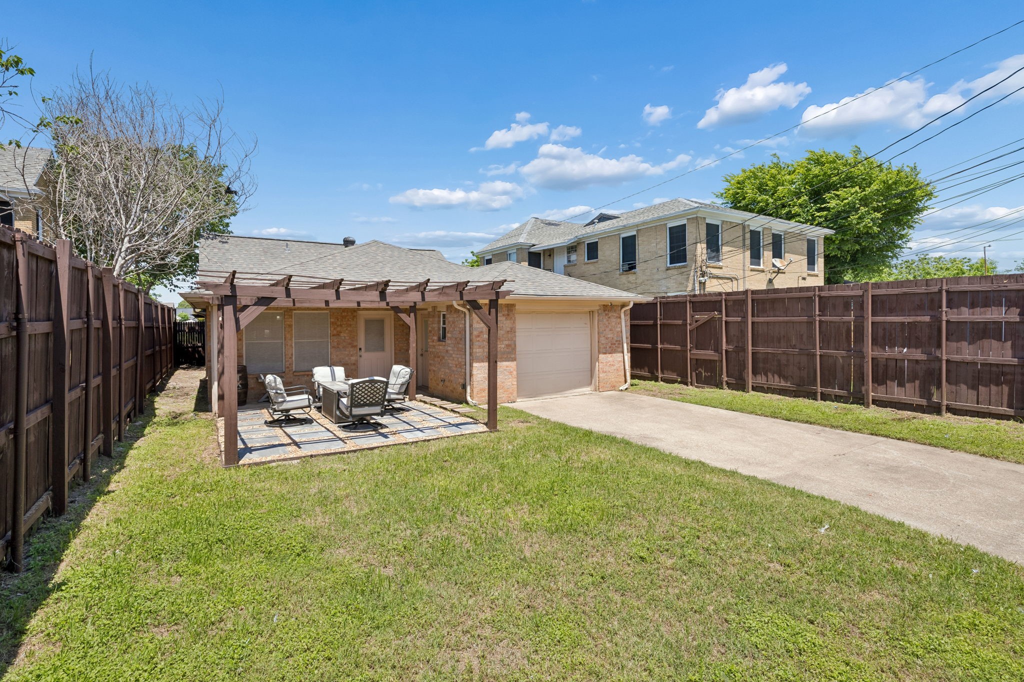 630 W Neely Street Dallas TX 75208