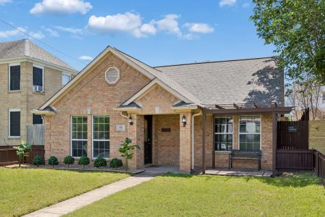 630 W Neely Street Dallas TX 75208