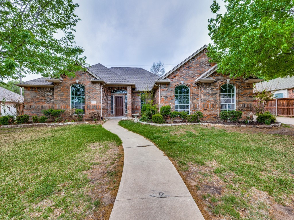 1608 Twin Oaks Drive Cleburne TX 76033