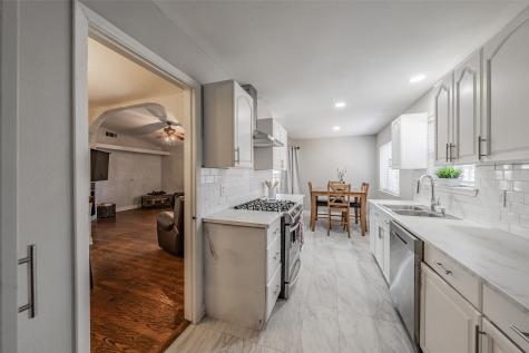 808 Intervale Drive Garland TX 75043