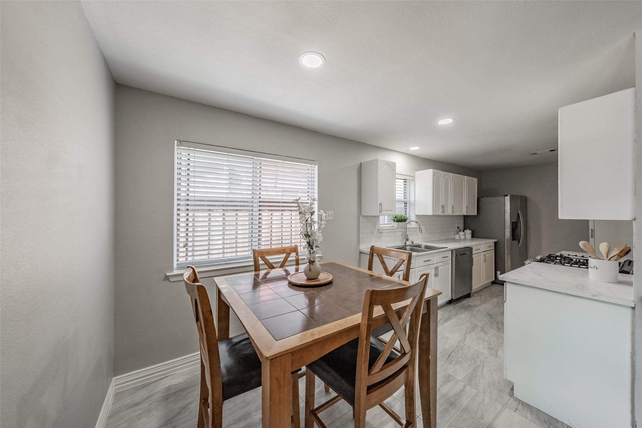 808 Intervale Drive Garland TX 75043