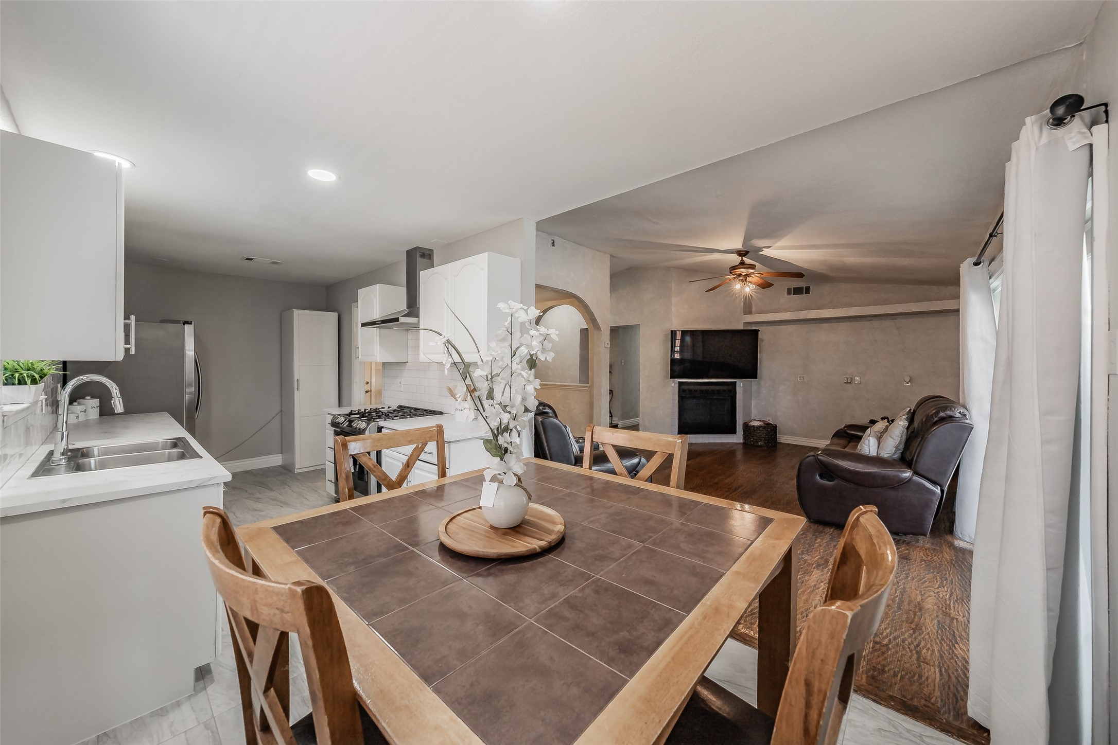 808 Intervale Drive Garland TX 75043