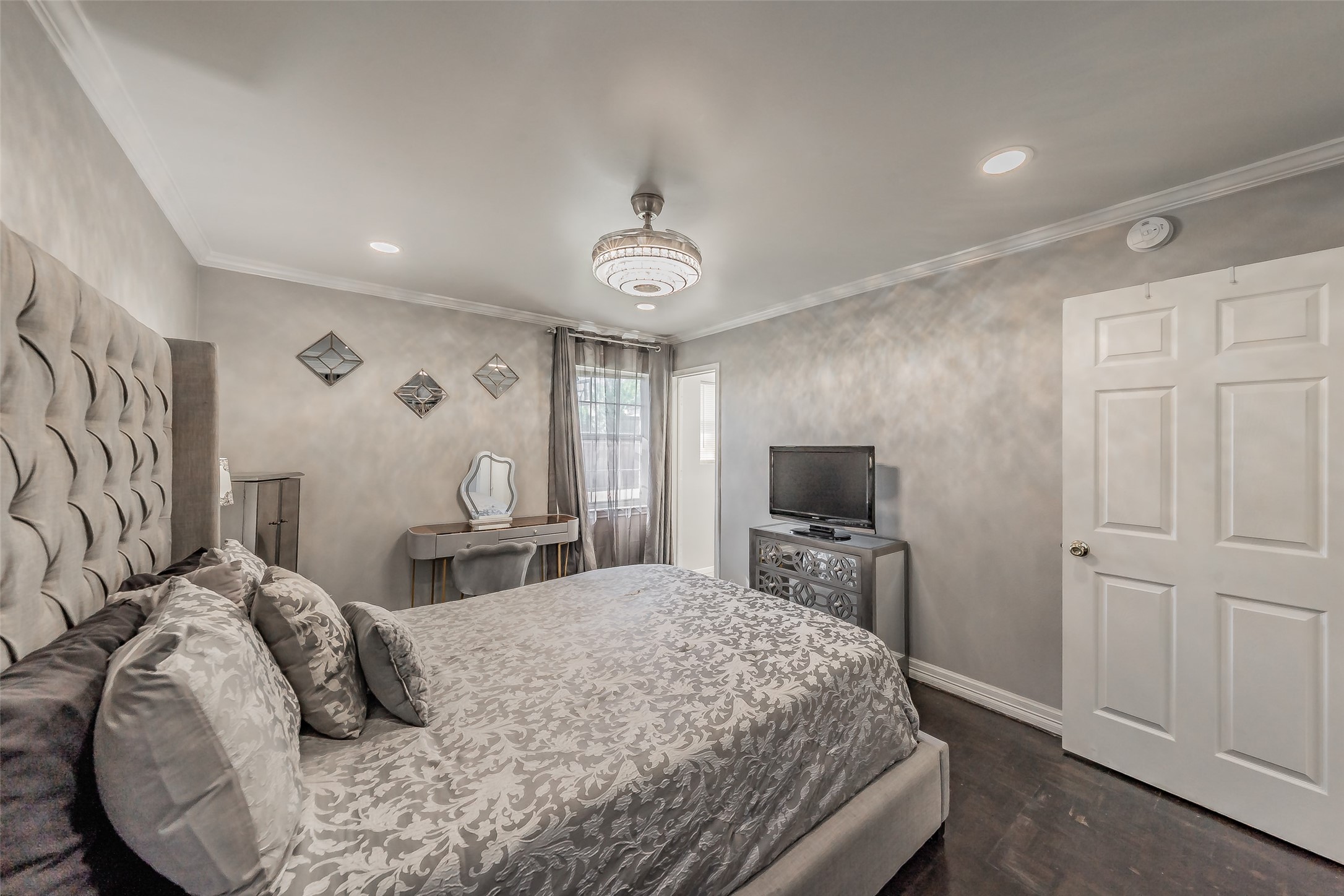 808 Intervale Drive Garland TX 75043